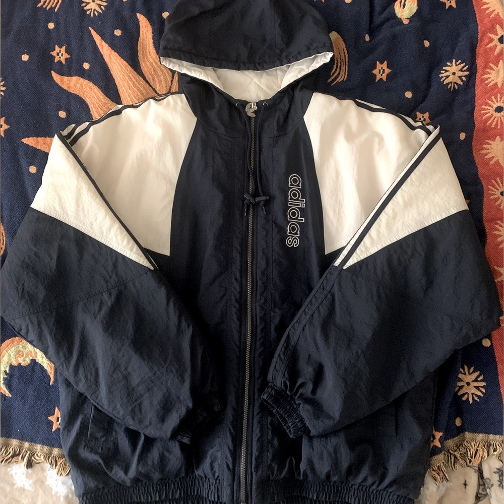 90s Vintage White and Navy Blue Adidas Puffer Jacket